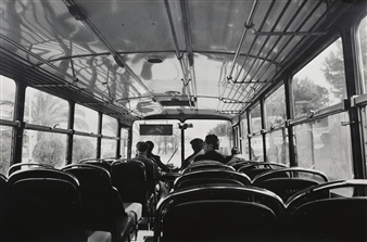 Interno Corriera, Caserta, 1996 - Rodolfo Camacho