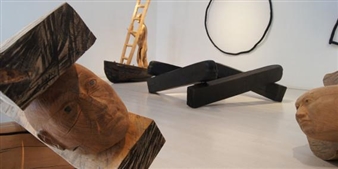 Osvaldo Pena: In The Shade Of The Tree - Galeria Isabel Aninat
