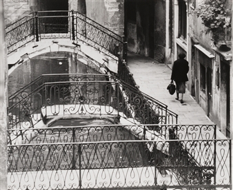 Gianni Berengo Gardin | Venezia sotto la neve (1960) | MutualArt