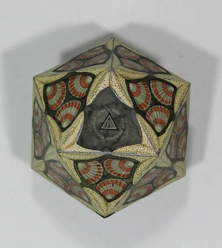 Artwork by Maurits Cornelis Escher, Icosaede, Made of Enamelled tin box