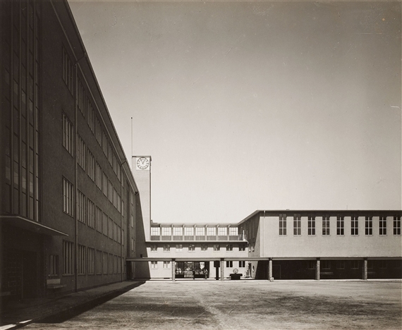 Schule in Köln-Zollstock, Innenhof by Werner Mantz, 1929