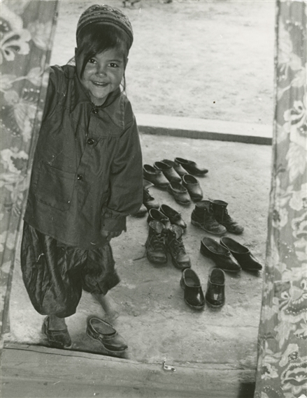 4 Works: Prayer Time in Samarkand, By the Mosque Door, Passing Through an Asian Town and Greeting, Fergana Valley by Georgi Zelma, 1926-1927, printed 1960s-1970s