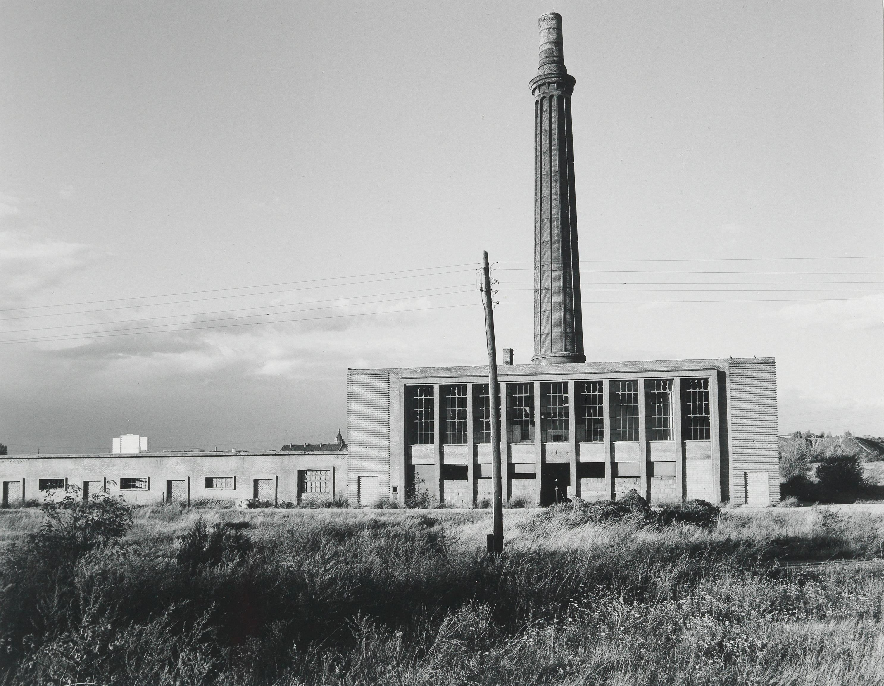 Artwork by Elfriede Mejchar, Wienerberger Ziegelöfen, Made of Gelatin silver print
