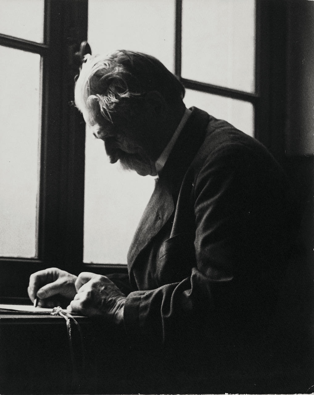 Artwork by Eric Anderson, Albert Schweitzer, Lambaréne, Made of Vintage silver print