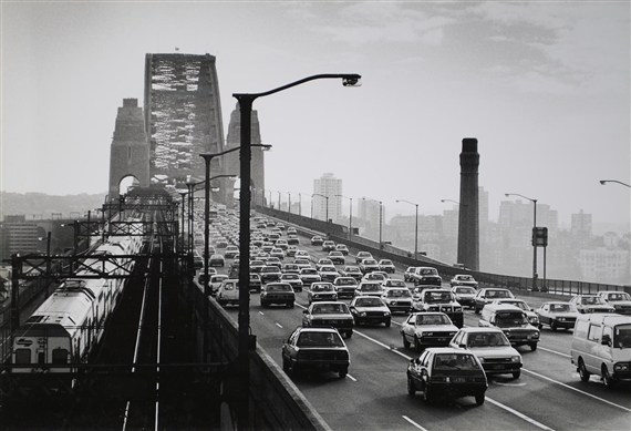 8am Traffic on Harbour Bridge by David Moore, 1985, printed 1993