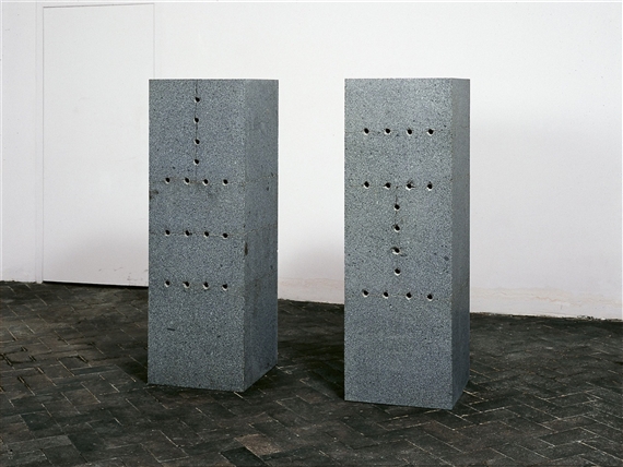 ulrich-r-ckriem-untitled-granit-bleu-de-vire-1991-mutualart