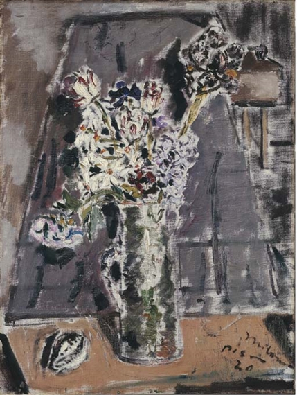 Vaso di fiori con conchiglia