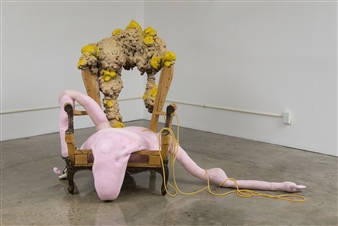 Quirky, Curious Sculptures Probe the Dark Side of American Culture | City of the Seekers
