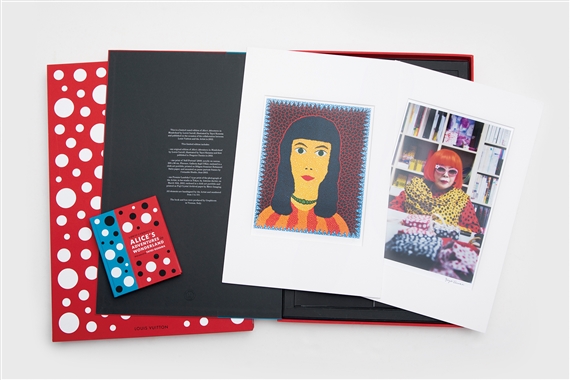 smal Perth Postimpressionisme Yayoi Kusama | Box Set 3 Works: Alice's Adventures in Wonderland- Louis  Vuitton Deluxe Box Set (2012) | MutualArt