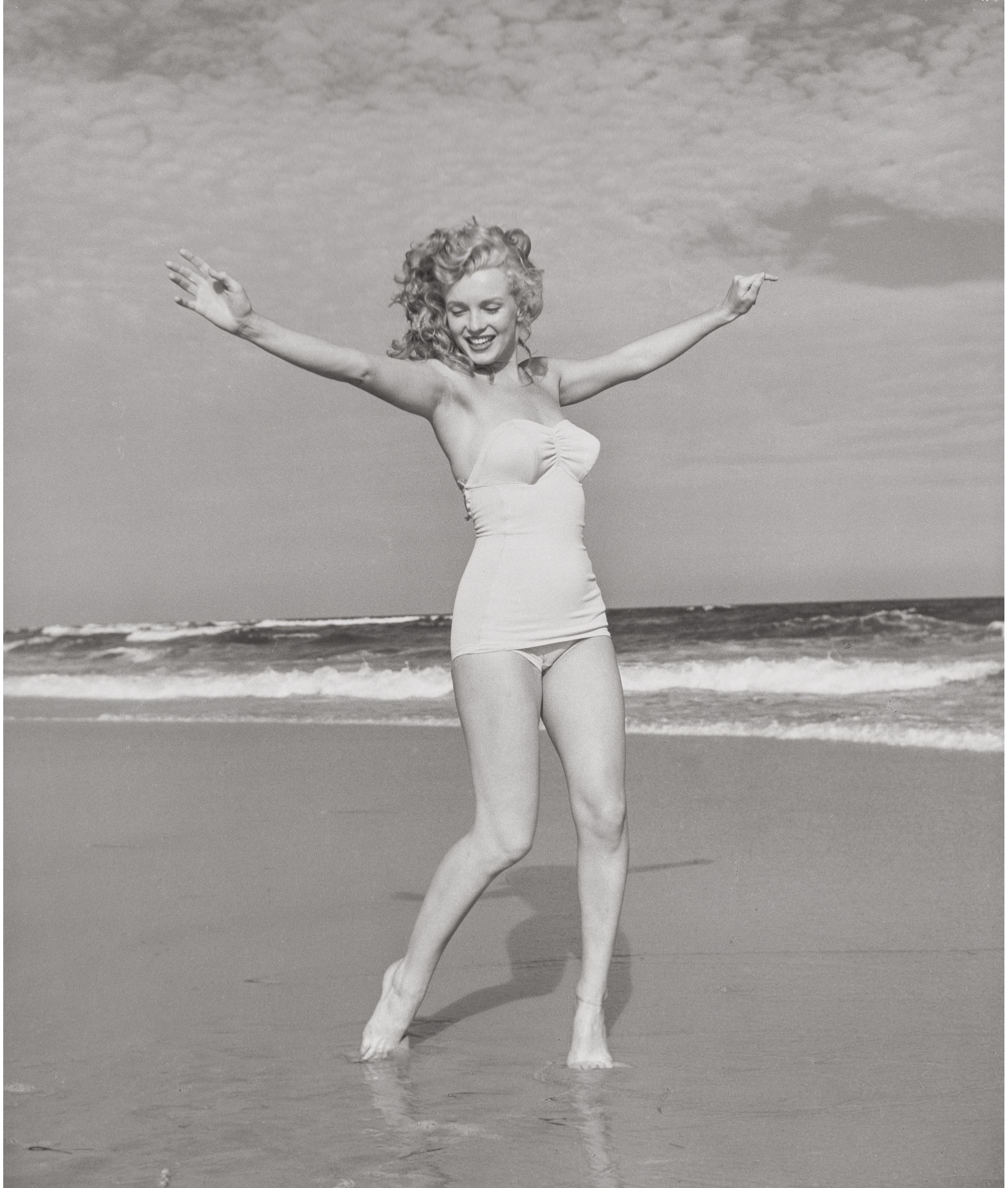 Artwork by Andre de Dienes, Marilyn Monroe, Tobay Beach, Made of Gelatin silver