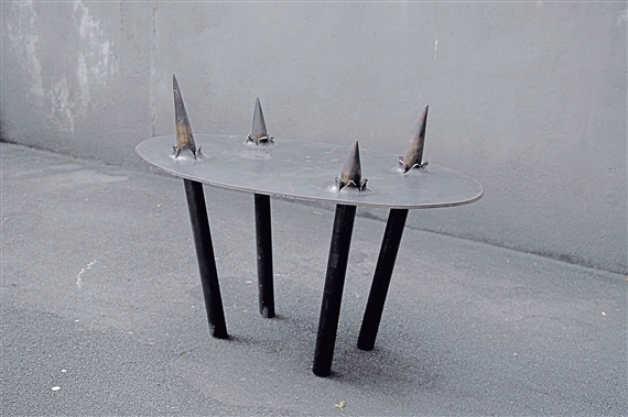 Mark Hübner | 1 Artworks at Auction | MutualArt