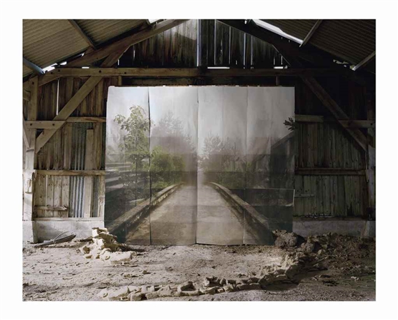 Les Amants (Promenade) (The Lovers (Promenade)) by Noémie Goudal, 2009