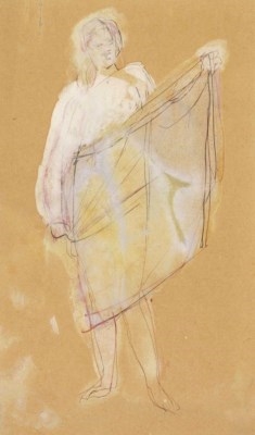 Femme tenant son vêtement