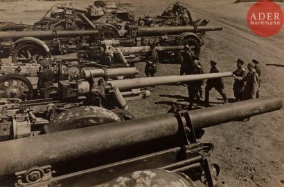 Parc d’artillerie lourde capturé par les soviétiques by Georgi Zelma