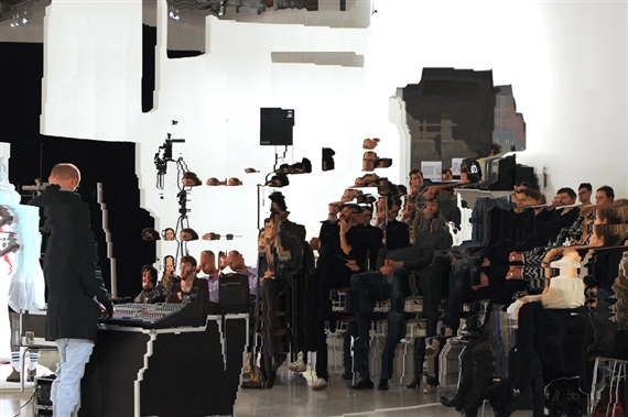 Florian Hecker: Hallucination, Perspective, Synthesis - Kunsthalle Wien, Museumsquartier