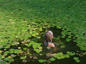 Lucas Foglia: Human Nature - Fredericks & Freiser