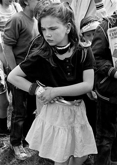 Wedding für Kinder, Kinderfest im Schillerpark, Berlin by Gabriele & Helmut Nothhelfer, 1984