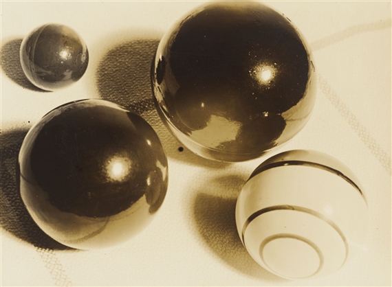 Spielbälle by Aenne Biermann, 1929