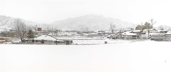 Winter Village by Choi Yeong-Geol, 2008