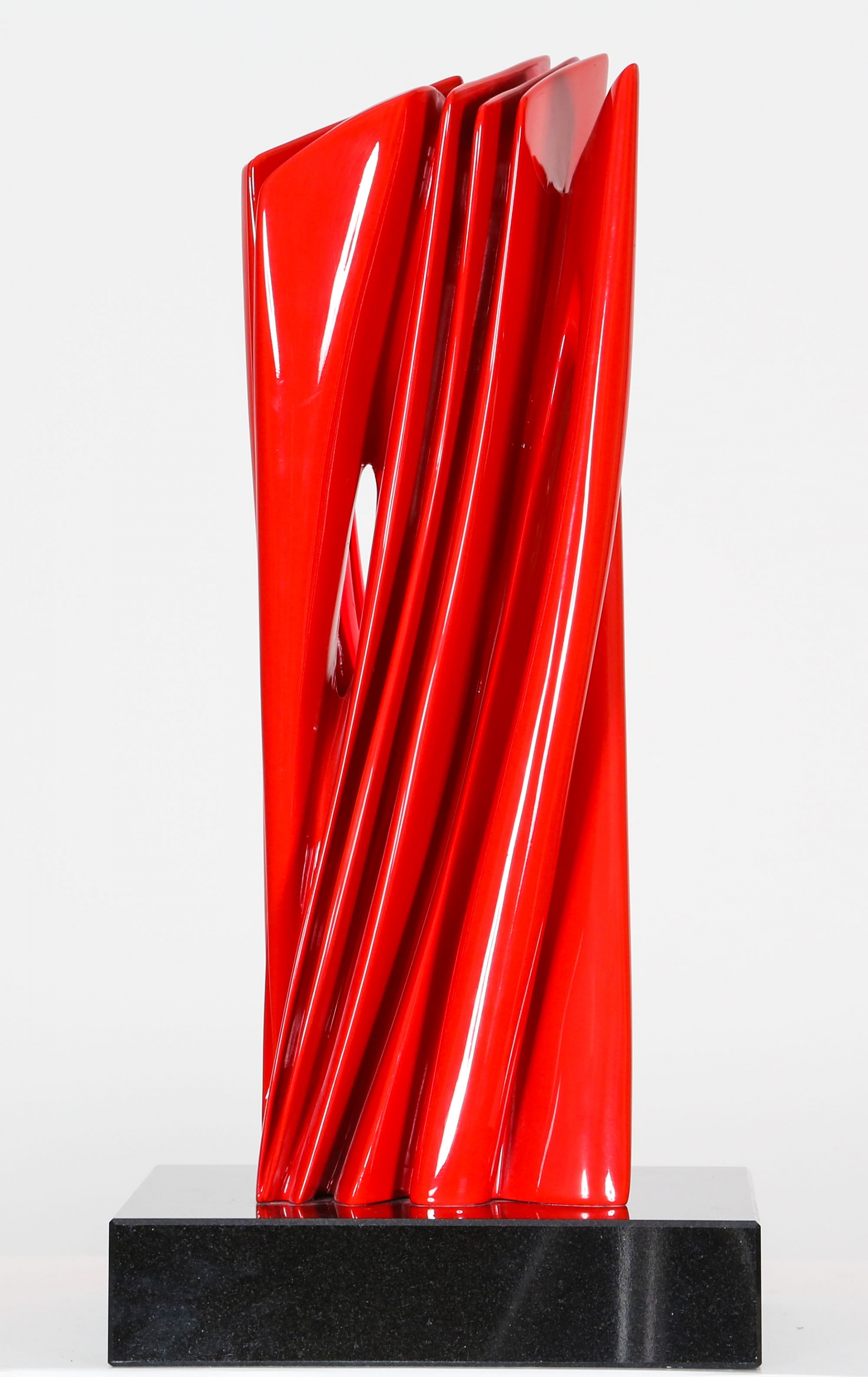 Artwork by Pablo Atchugarry, Senza titolo, Made of Enamelled bronze sculpture