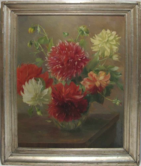 Dahlien in einer Glasvase by Walther Schachinger