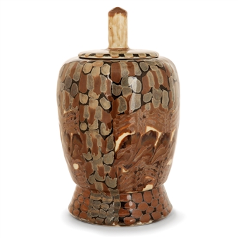A Thaïs Porcelain Covered Pot - Camille Tharaud