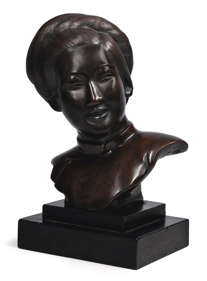 BUSTE DE JEUNE FEMME (BUST OF A YOUNG GIRL) by Doc Loi Studio