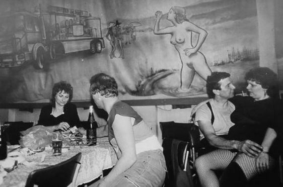 Een Hoerenkast in de DDR by Harald Hauswald, 1984