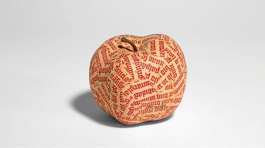 Apfel by Jiří Kolář, 1969