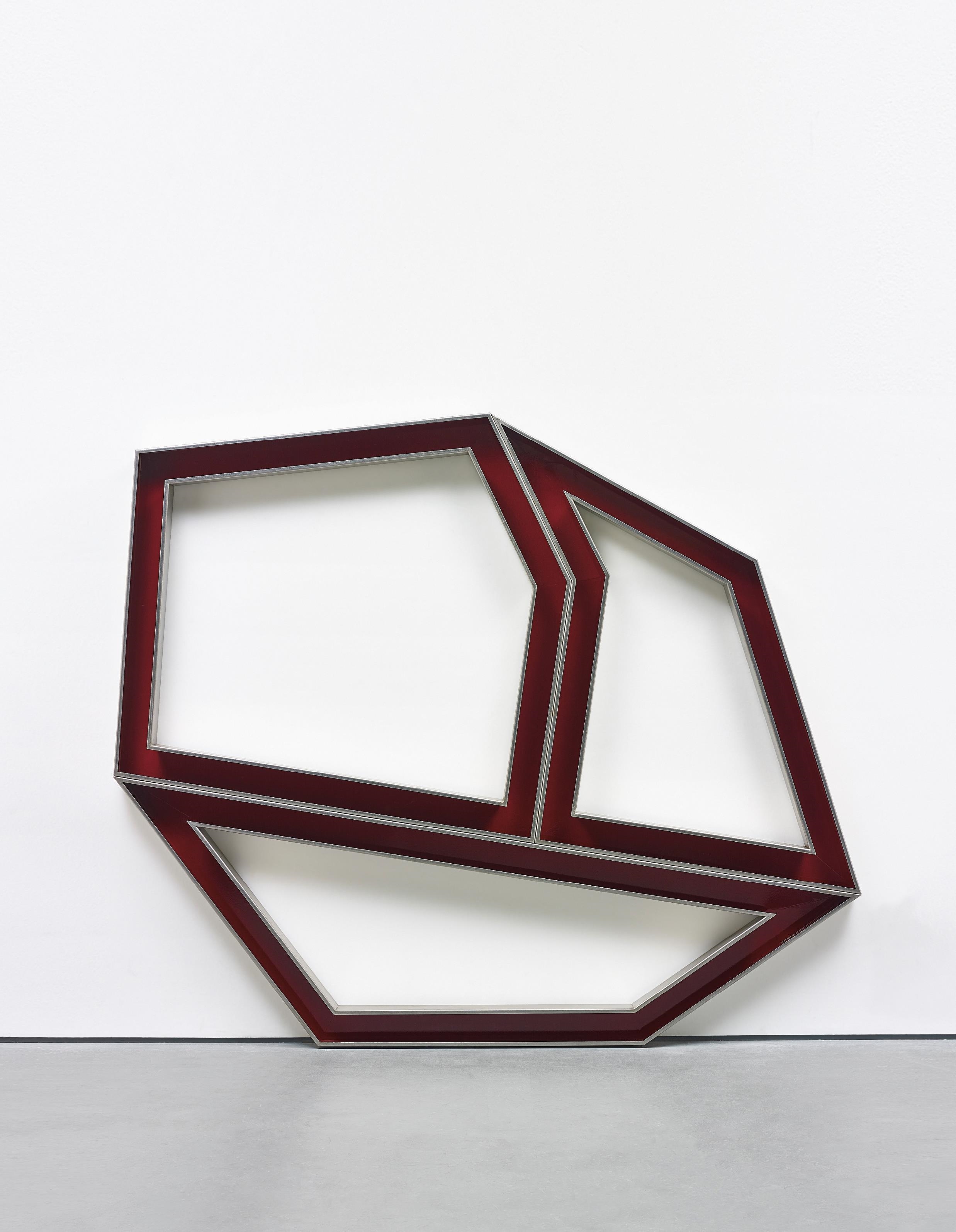 Artwork by Richard Deacon, Alphabet T, Made of powder coated stainless steel