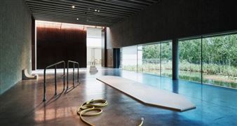 Visual: a richly textured, intense and unpredictable show