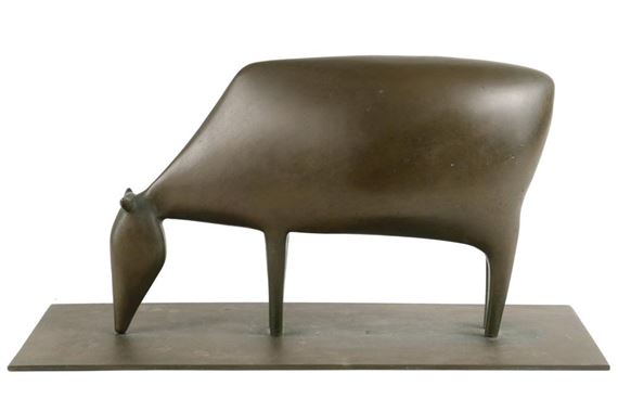 Grasende Kuh I (Grazing Cow I) by Ewald Mataré