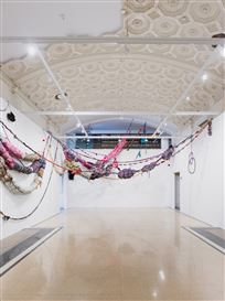 An Exhibition That Frustrates Our Grasp of Abstraction