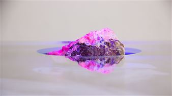 Chris­tian Fog­ar­olli: Stone of Mad­ness - Mazzoli Gallery, Berlin
