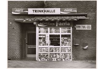 Exhibition at Museum Ludwig Presents Photographs from Diane Arbus to Piet Zwart