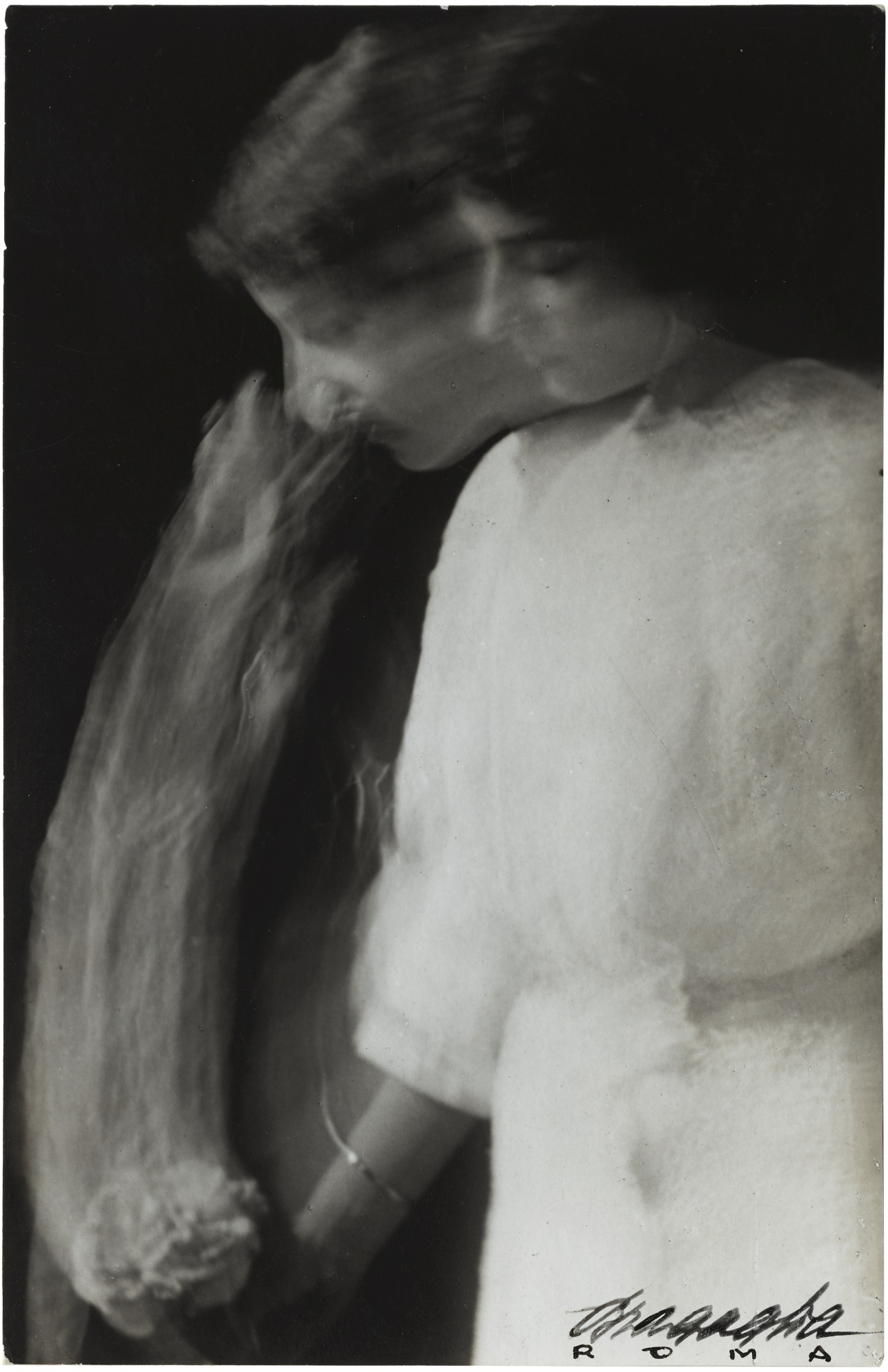 'LE ROSE' by Anton Giulio Bragaglia, Arturo Bragaglia, 1913