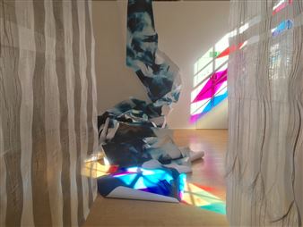 Defining Structure the Cello Factory – a Challenging and Enriching World