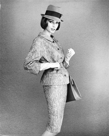 4 works: Gloria in a costume by Rico Puhlmann, 1960