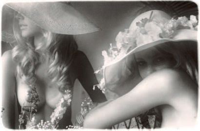 Jeunes filles au chapeau by David Hamilton, 1971