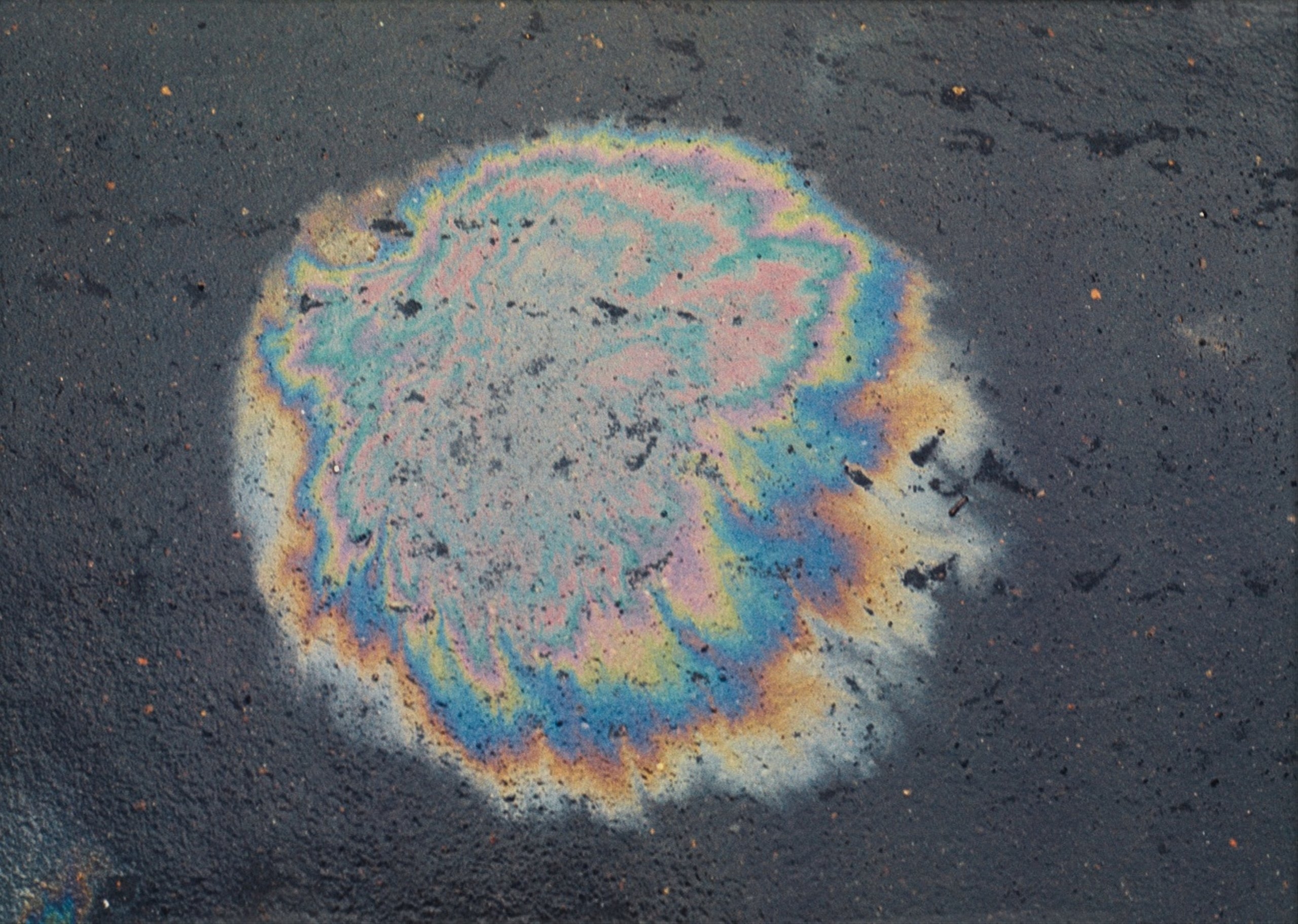 Artwork by Klaus Rinke, Ölpest, Made of Chromogenic print on plastic board