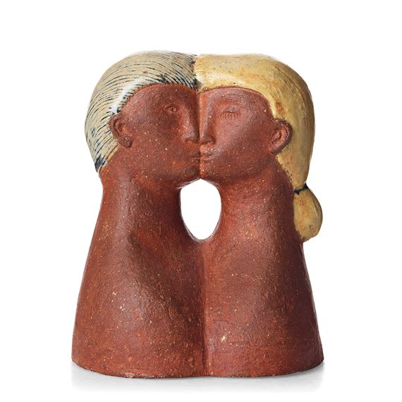 a stoneware sculpture of a couple by Stig Lindberg, 1940