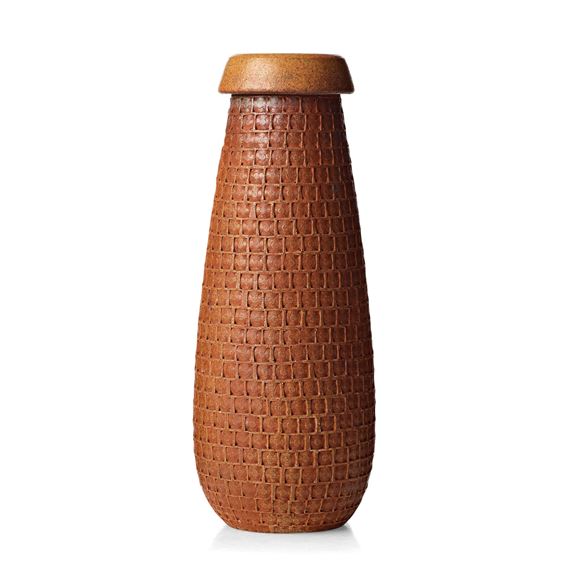 a stoneware vase by Stig Lindberg, 1962