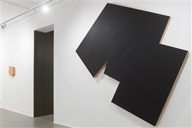 Christian Lethert Gallery Exhibits Works by Imi Knoebel