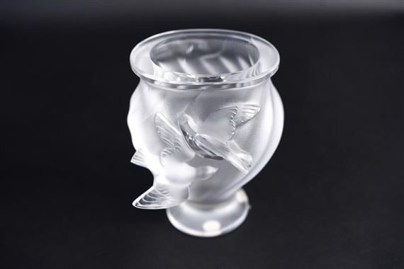(Rosine) Crystal Birds Footed Vase by René Lalique