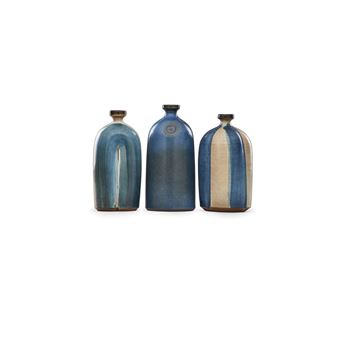 Three bottle-shaped vases - Rupert J.  Deese