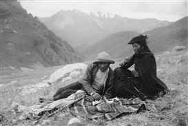A Half Century of Peruvian Photography Explores a City and a Culture at the Jordan Schnitzer Museum of Art
