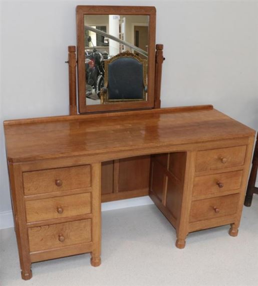 Robert Thompson | Mouseman: A Robert Thompson of Kilburn English Oak ...