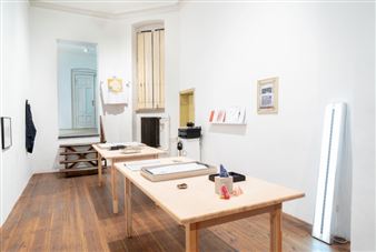 Little and Large Editions invited by Klosterfelde Edition - Klosterfelde Edition