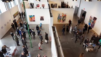 Techno, Ostrich Eggs, and Icy Winds: Independent Art Fair Gets off to a Spirited Start