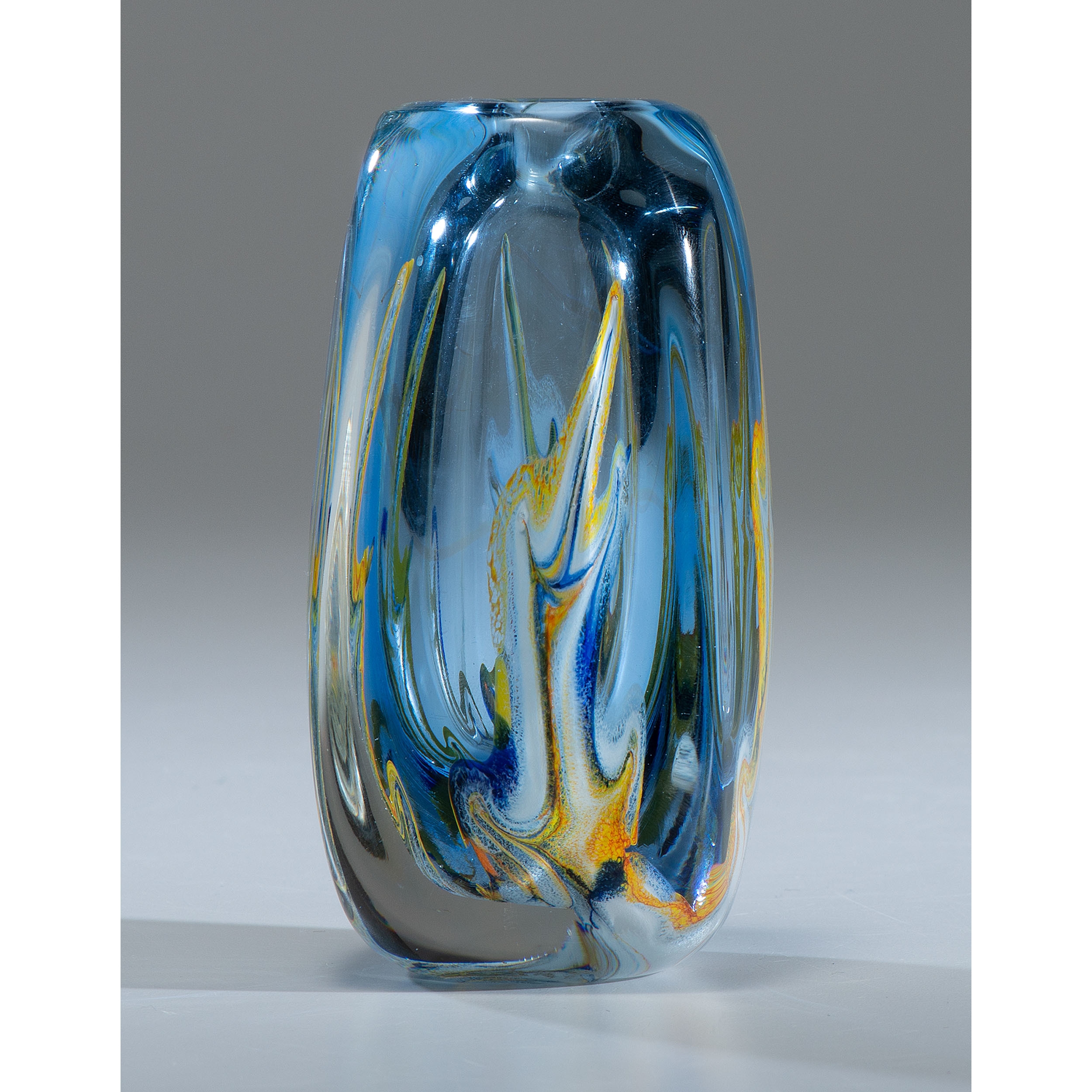 Dominick Labino | Vase | MutualArt